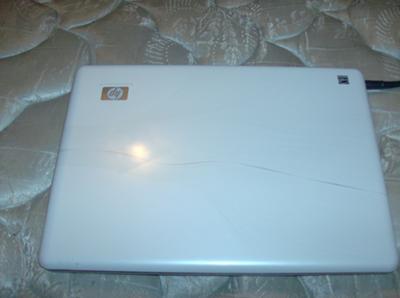 Back of the HP Pavilion dv4